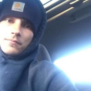 Meet your Posher, Dustin